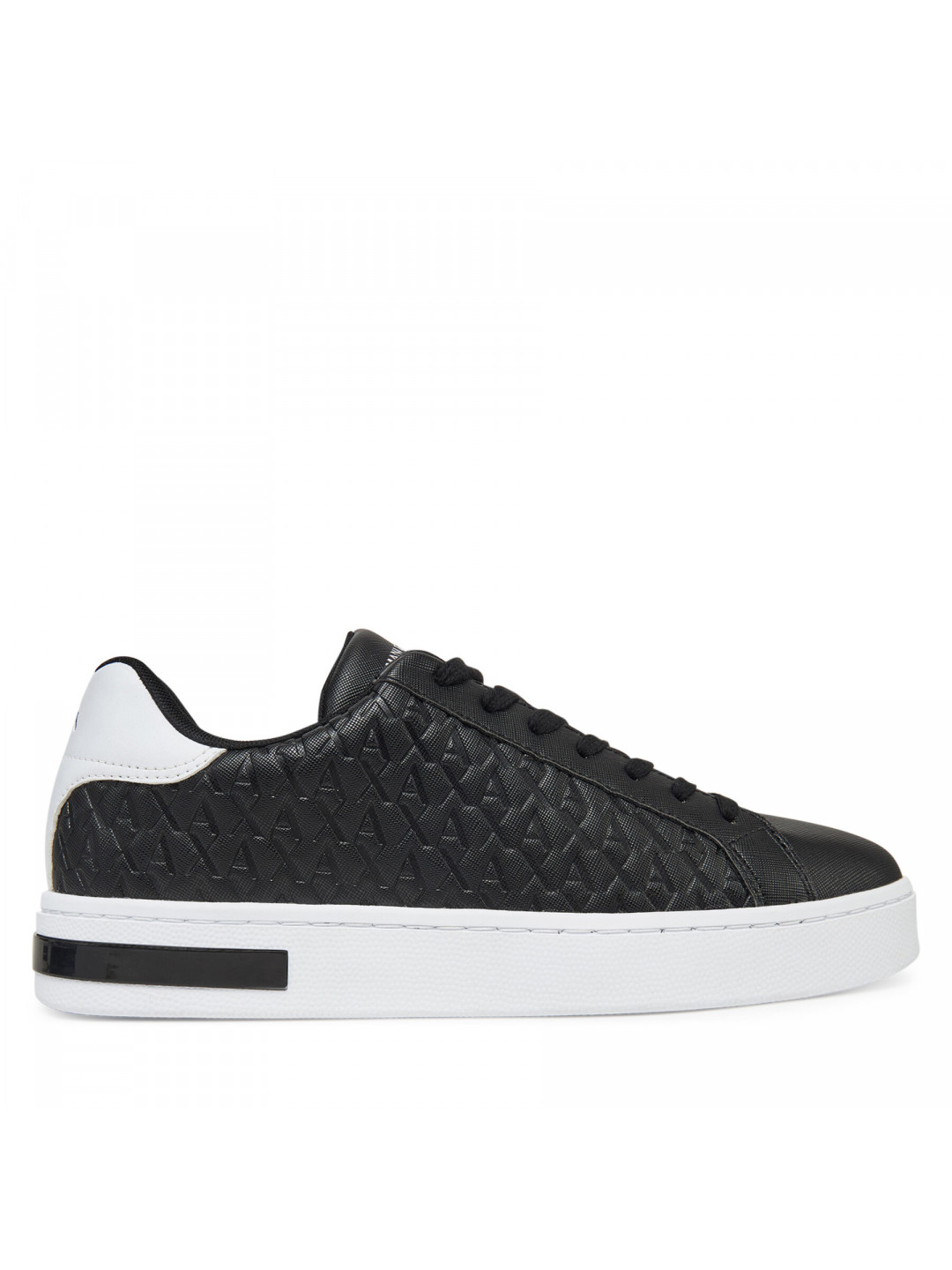 Sneakersy Armani Exchange XM000140 AF11916 MC011 Černá